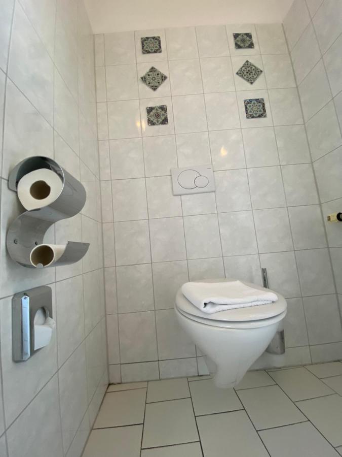 Pension Lizzi Vienna Esterno foto
