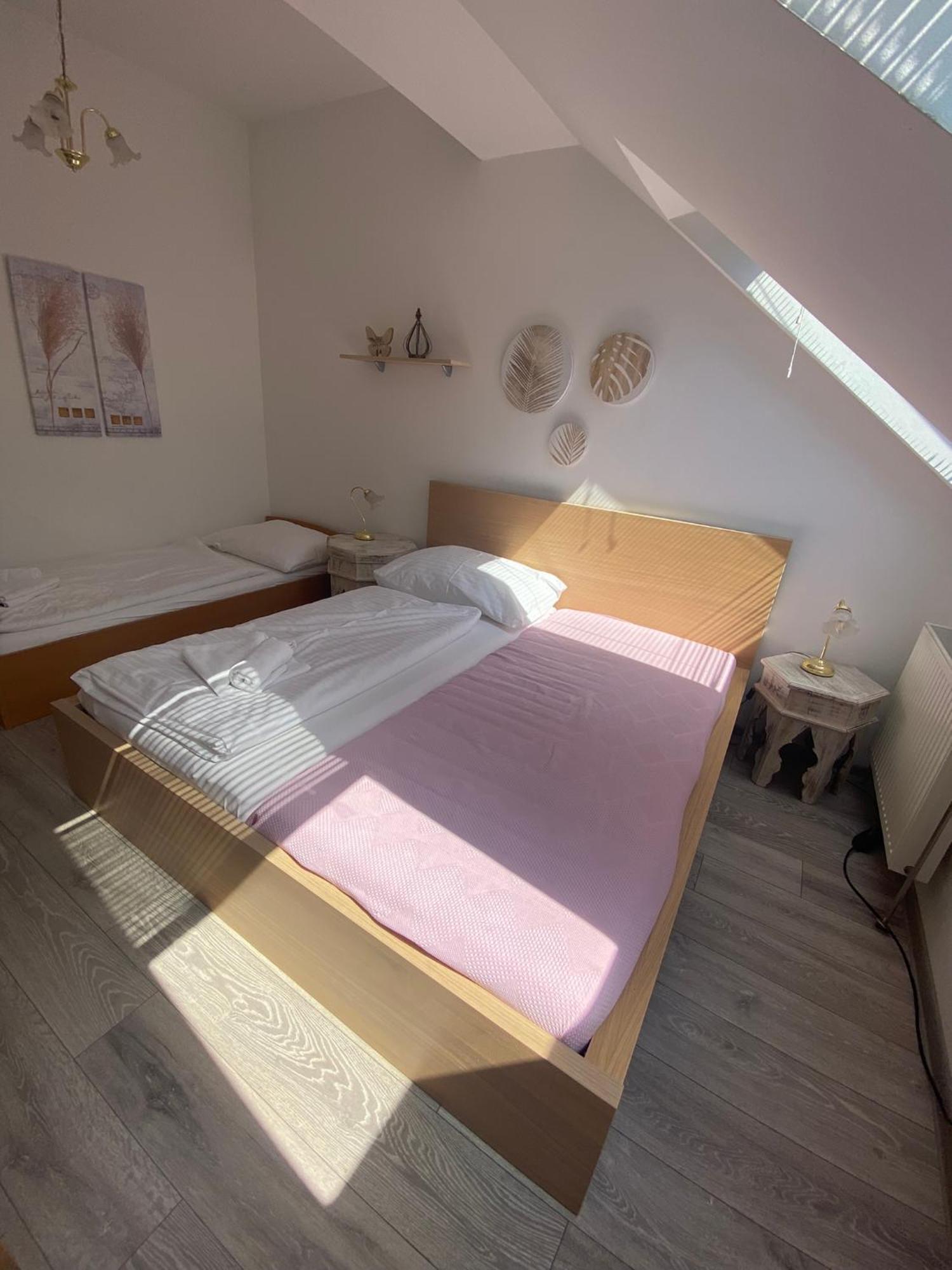 Pension Lizzi Vienna Esterno foto