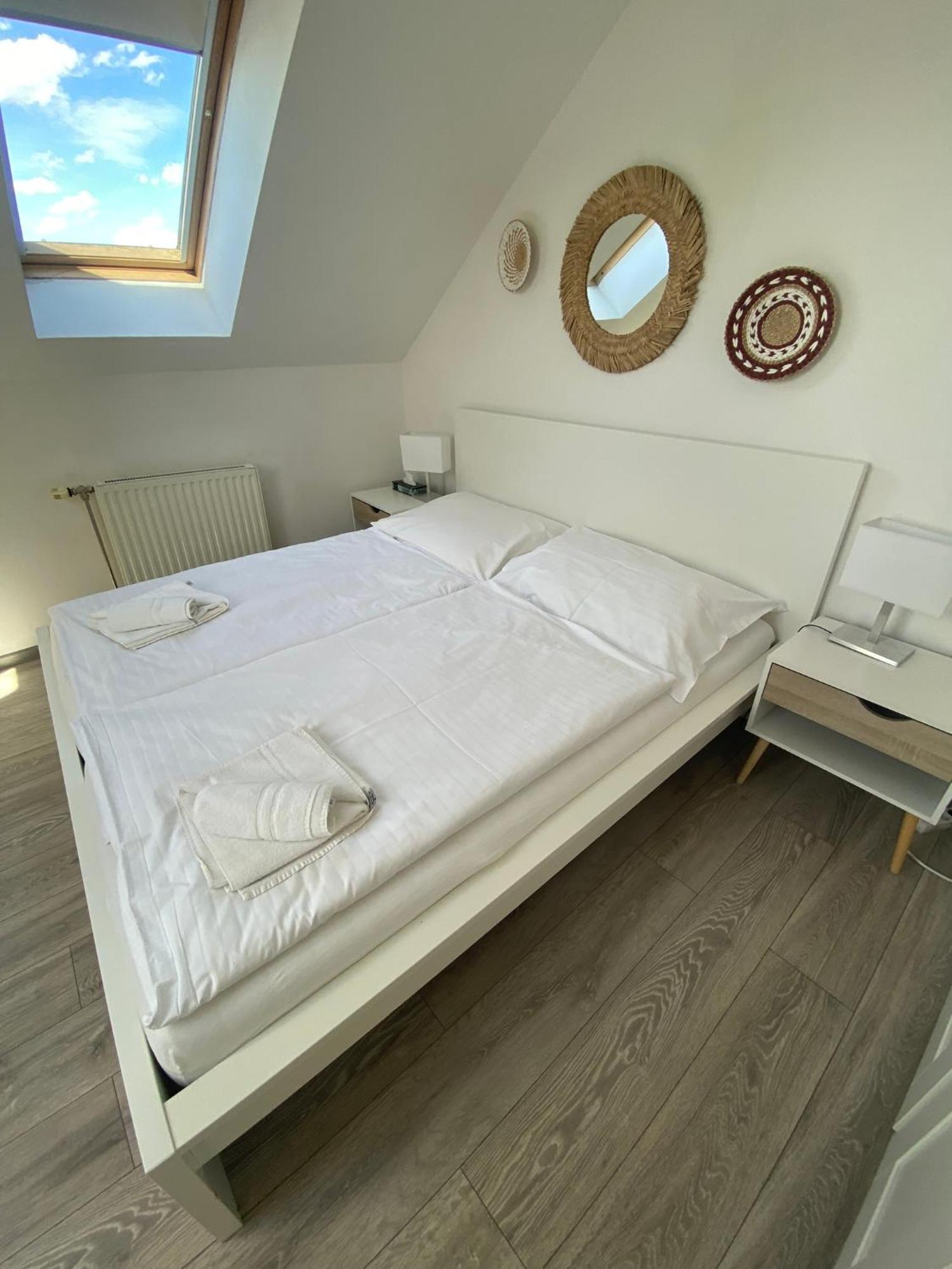 Pension Lizzi Vienna Esterno foto