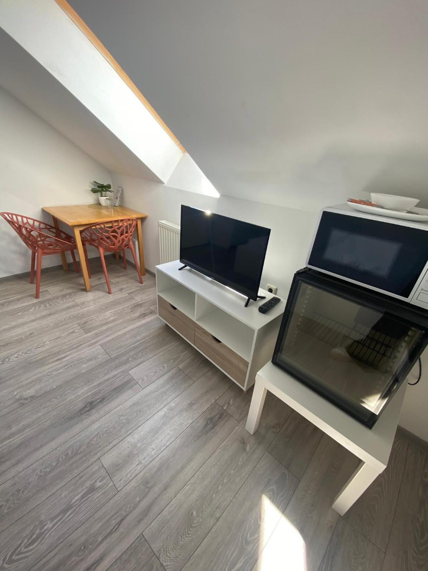 Pension Lizzi Vienna Esterno foto