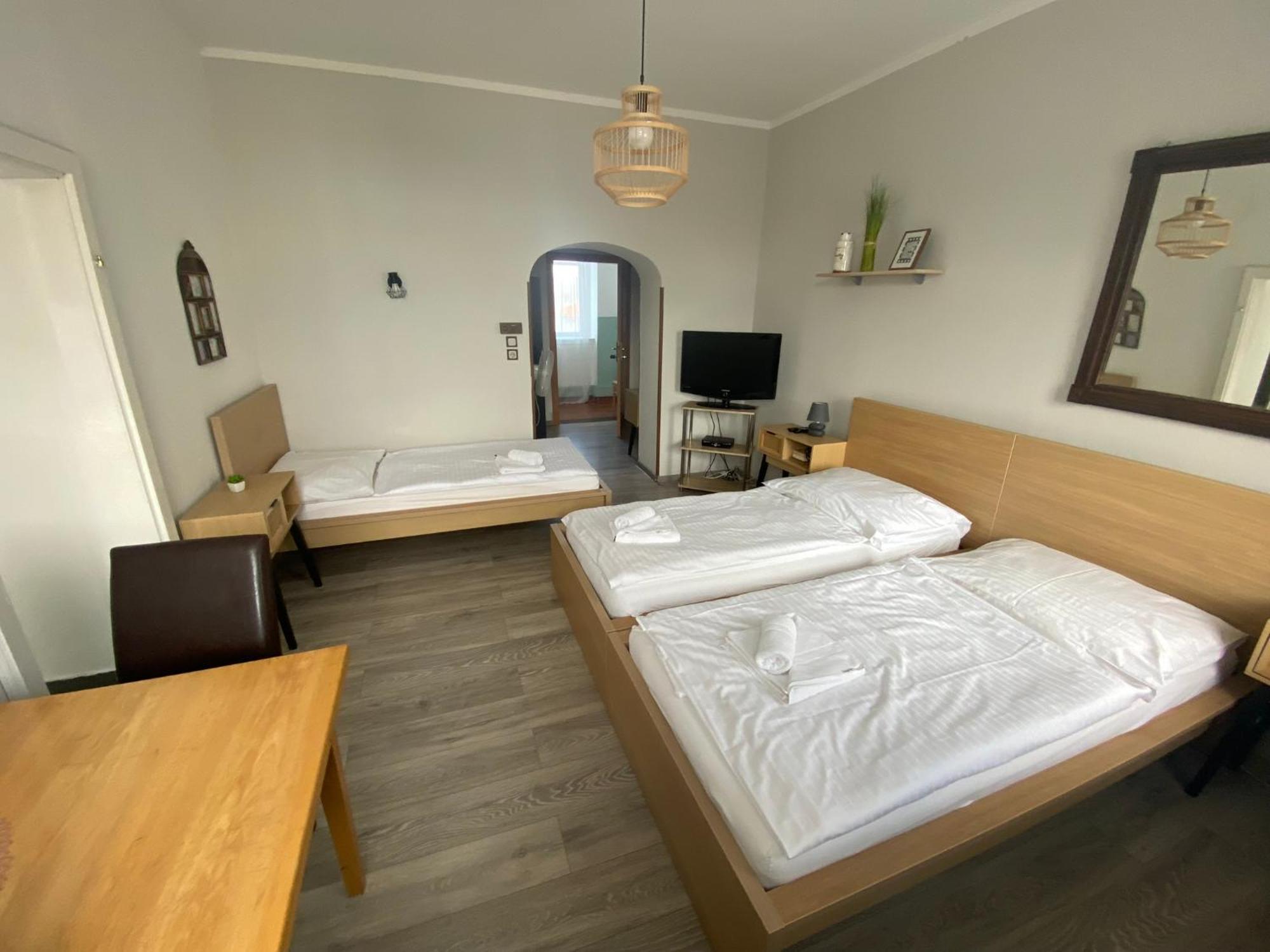 Pension Lizzi Vienna Esterno foto